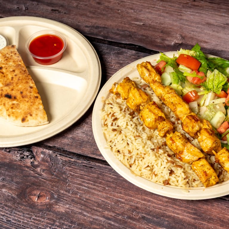 Perfectly Grilled Chicken Platter Delight!